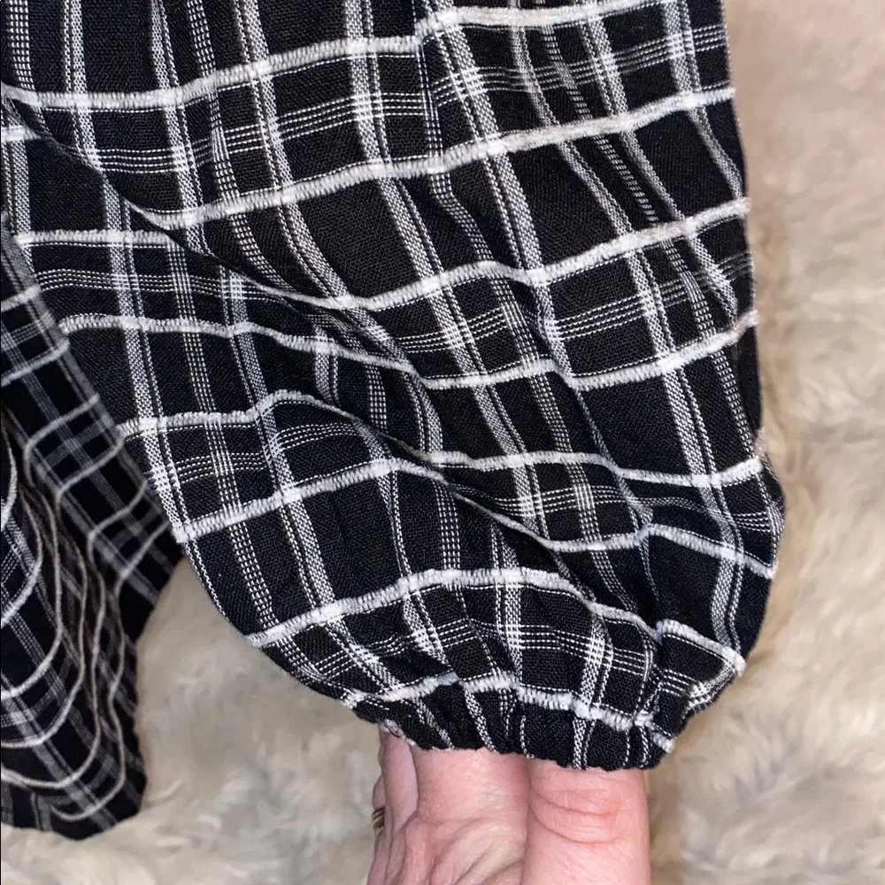 Savanna Jane Black & White Plaid Top With Embroidered Flowers - Picture 7 of 11